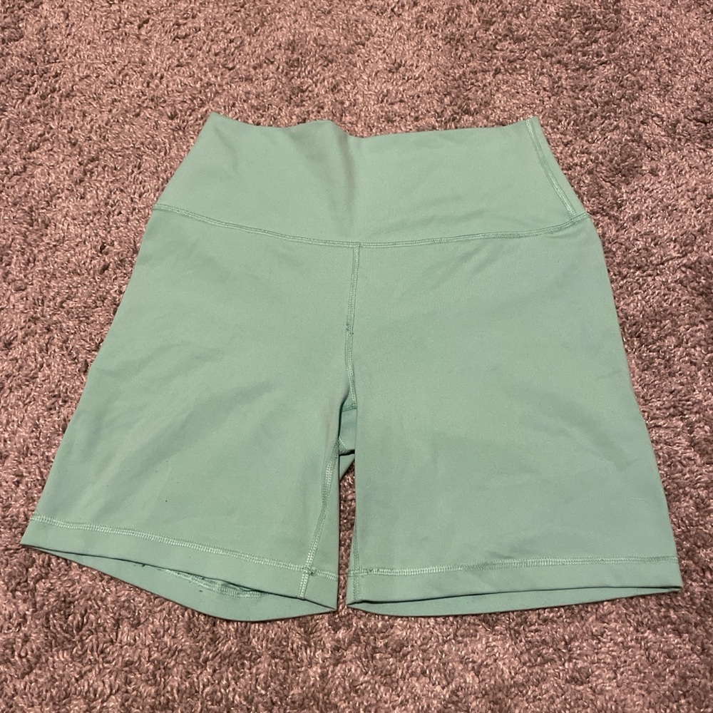 Women’s large Yogalicious Lux high waisted biker shorts